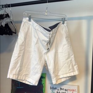 Tommy Hilfiger White Bermuda Shorts Relaxed Fit